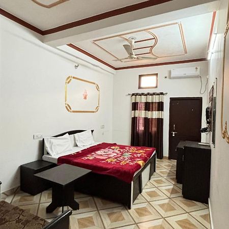 Sattva Cafe And Motel Rishīkesh 외부 사진