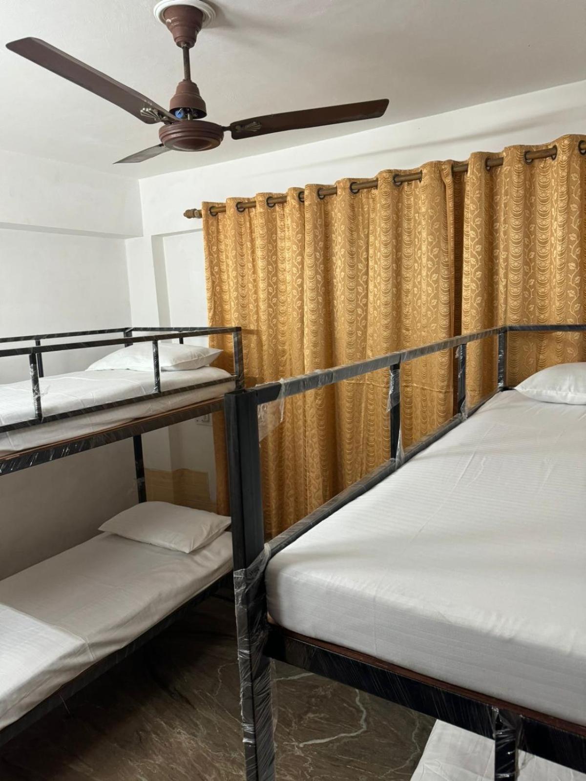 Sattva Cafe And Motel Rishīkesh 외부 사진